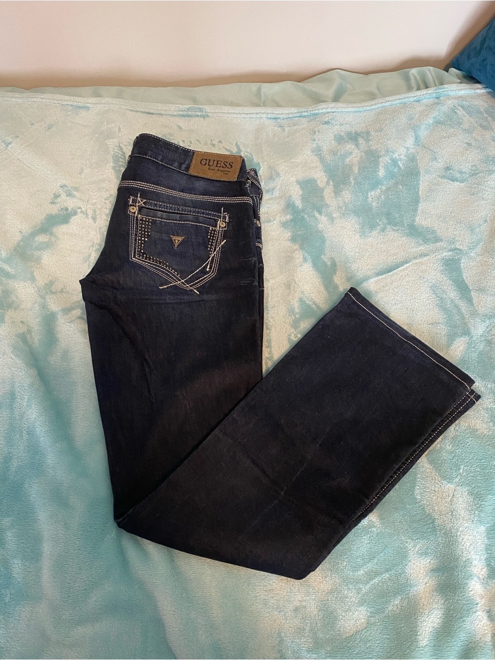 NWOT GUESS Women's Dark Indigo Bootcut Jeans